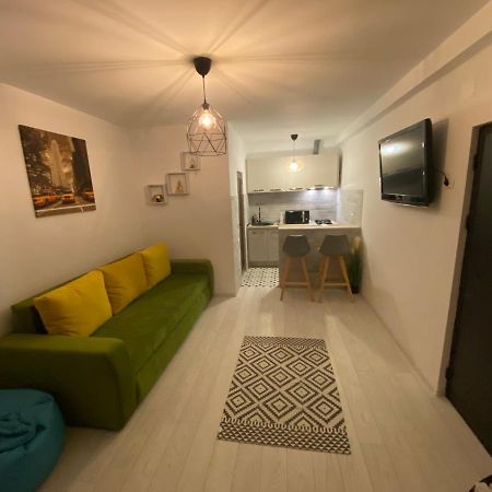 Lili Studio - Saturn Apartment Luaran gambar