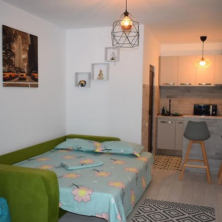 Lili Studio - Saturn Apartment Luaran gambar